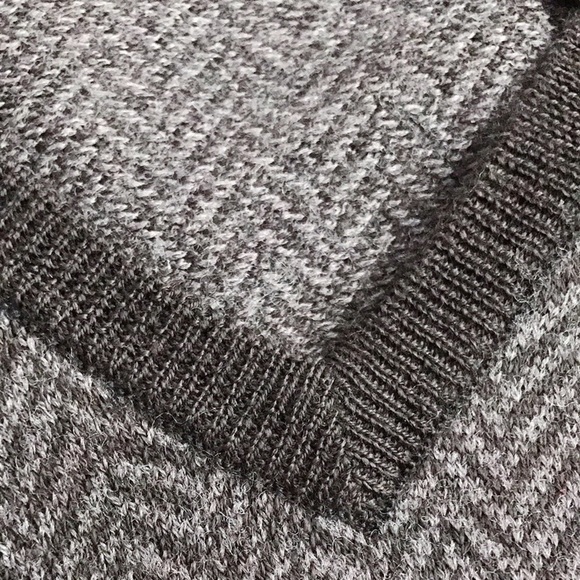 NWT Calvin Klein CK Wool V Neck Sweater Gray L - Picture 6 of 9